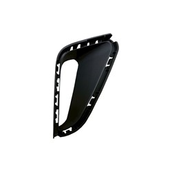 Volkswagen Taos 2022–2024 Rt Front Bumper Insert (Front) – VW1039172 product photo